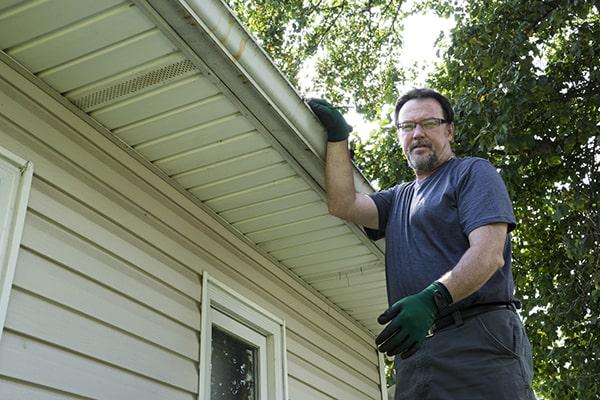 crew at Gutter Cleaning of Ponte Vedra